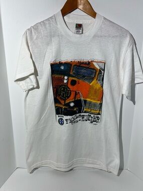 Vtg BNSF Feel the Thunder Train shirt large